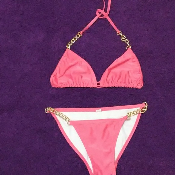 Bikini - Picture 2 of 5